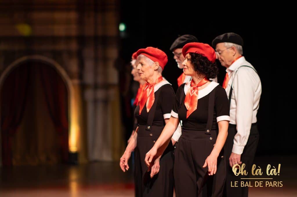 Tänzer in Paris Kleidung