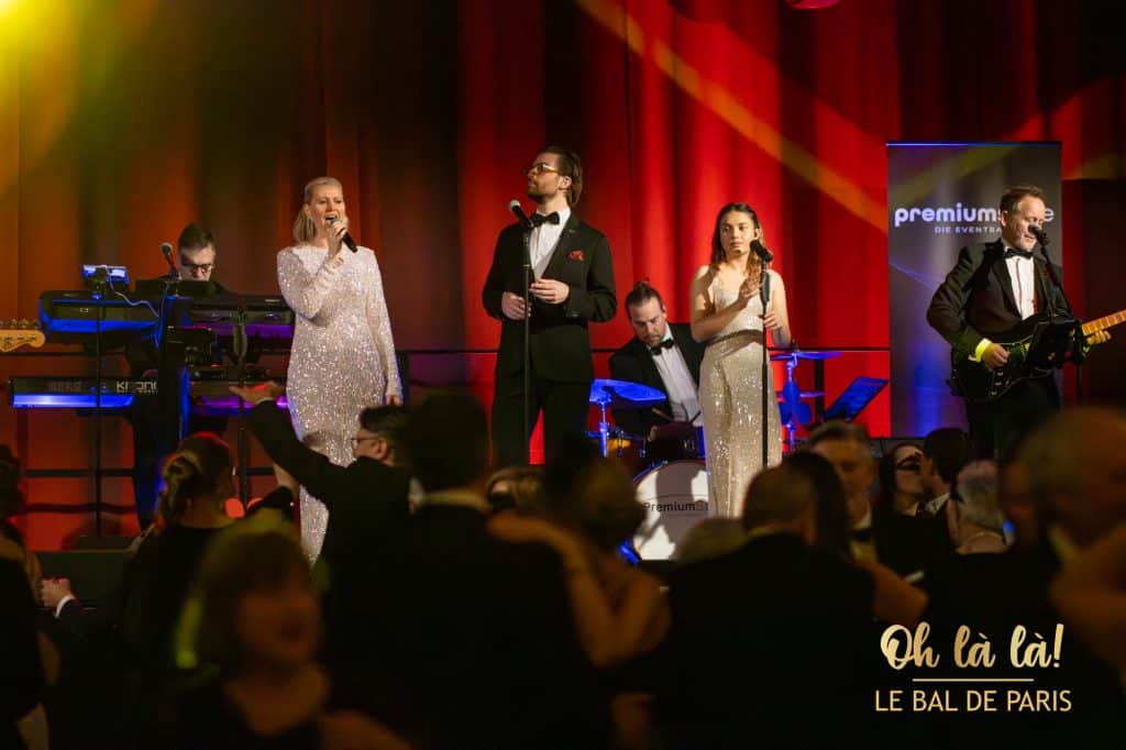 Liveband auf der Bühne
