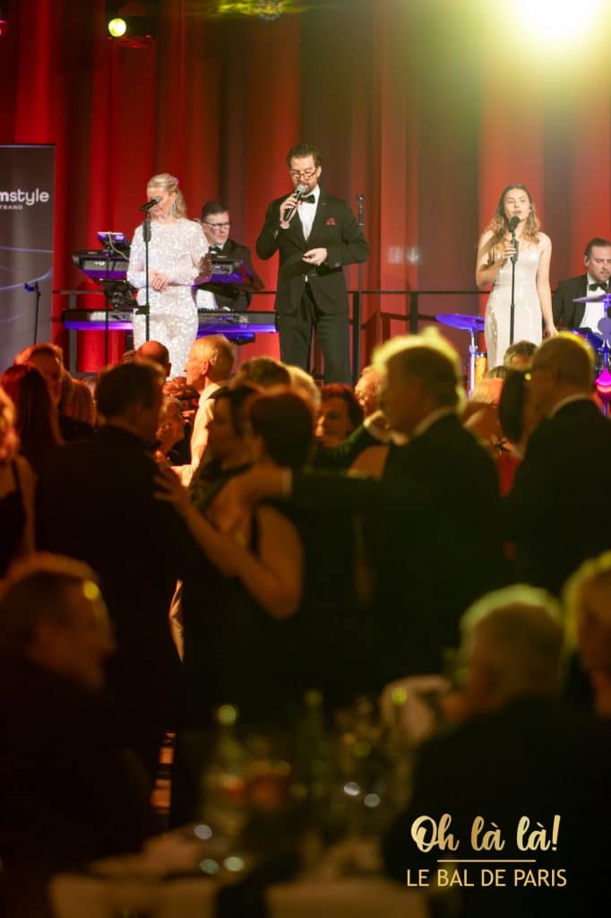 Oh la la! Le Bal de Paris