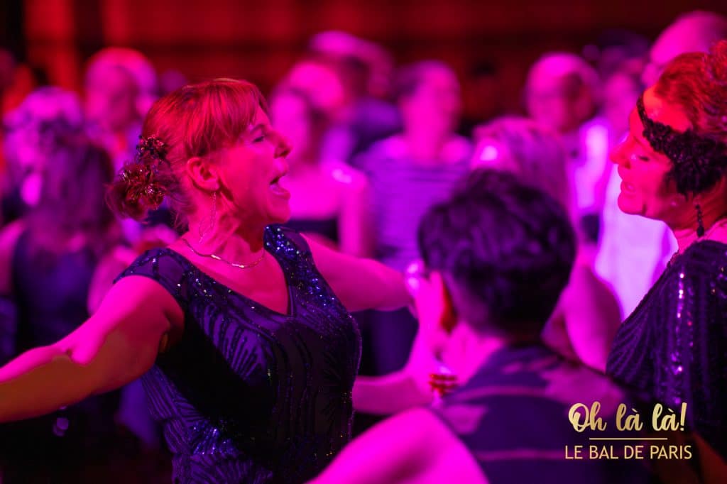 Paare tanzen im Ballett